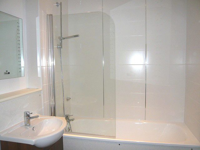  Image of 2 bedroom Flat to rent in Freehold Terrace Brighton BN2 at 2 Freehold Terrace  Brighton, BN2 4AB